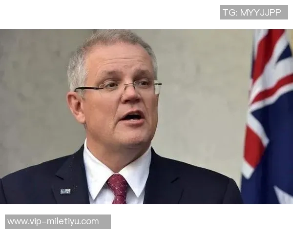 莱奥表现低迷背后的原因分析:缺乏严厉教练的指导与挑战 莱奥表现低迷背后的原因分析:缺乏严厉教练的指导与挑战