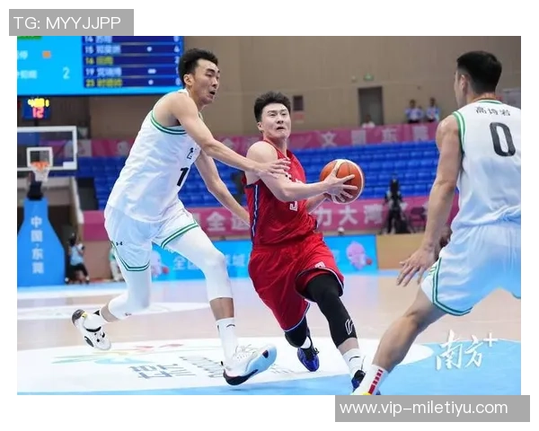 乔治状态低迷三分全失铁但末节发力独得10分助球队逆转胜利